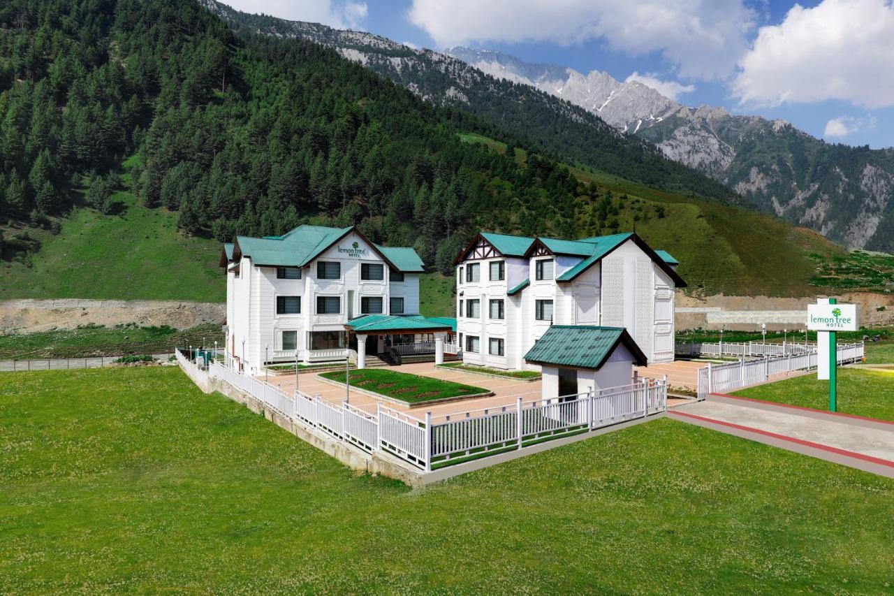 Lemon Tree Hotel, Sonamarg Bagian luar foto