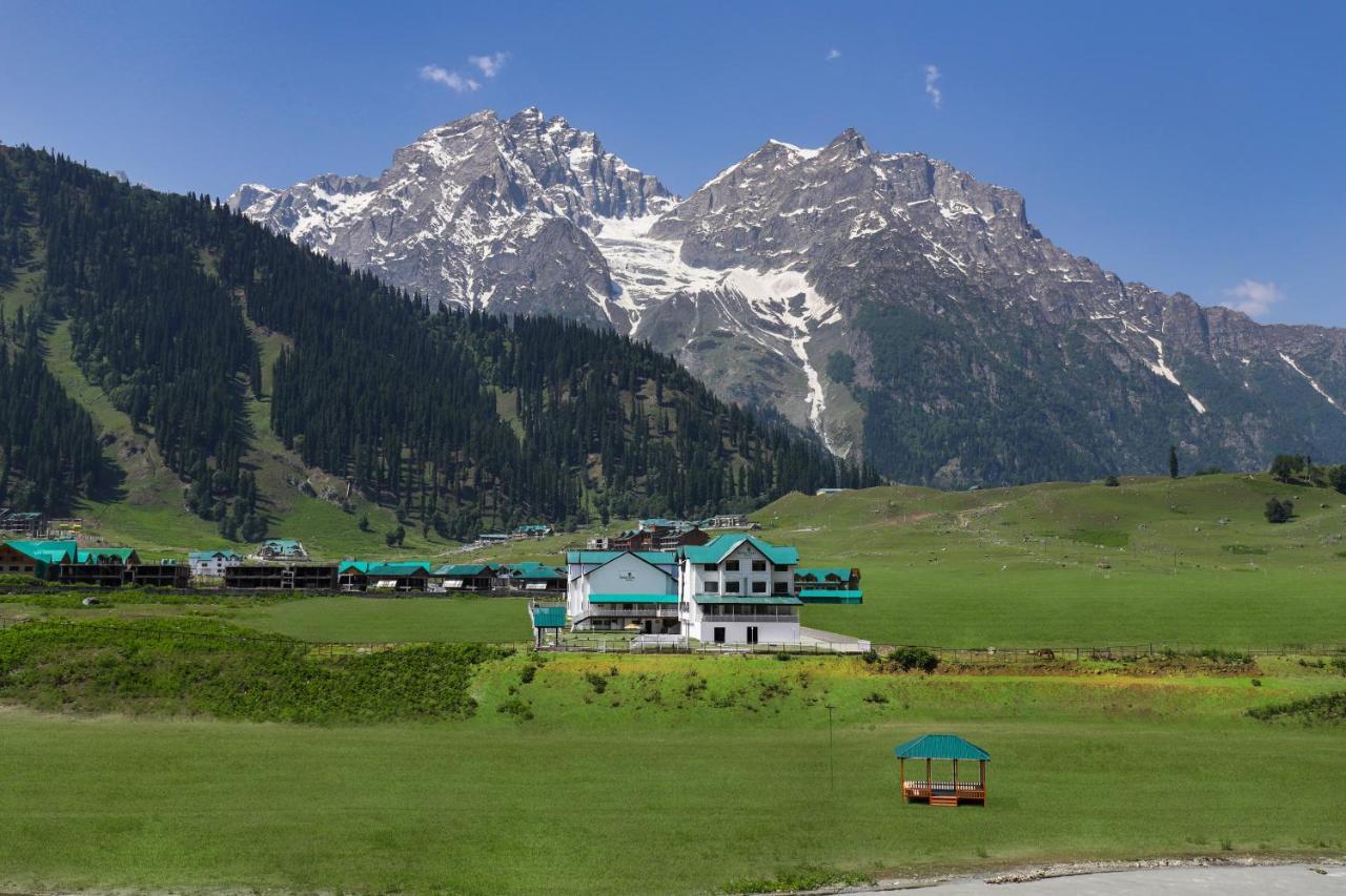 Lemon Tree Hotel, Sonamarg Bagian luar foto